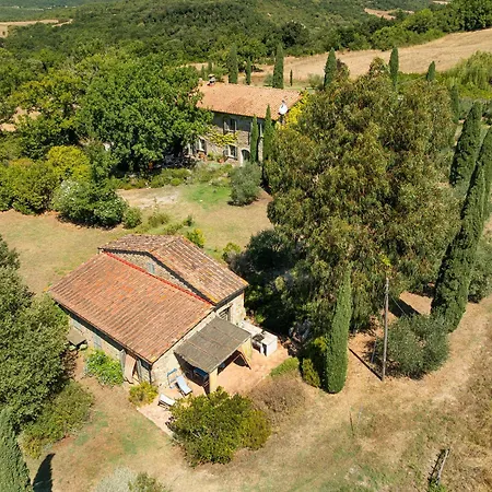 Immerso Nelle Colline